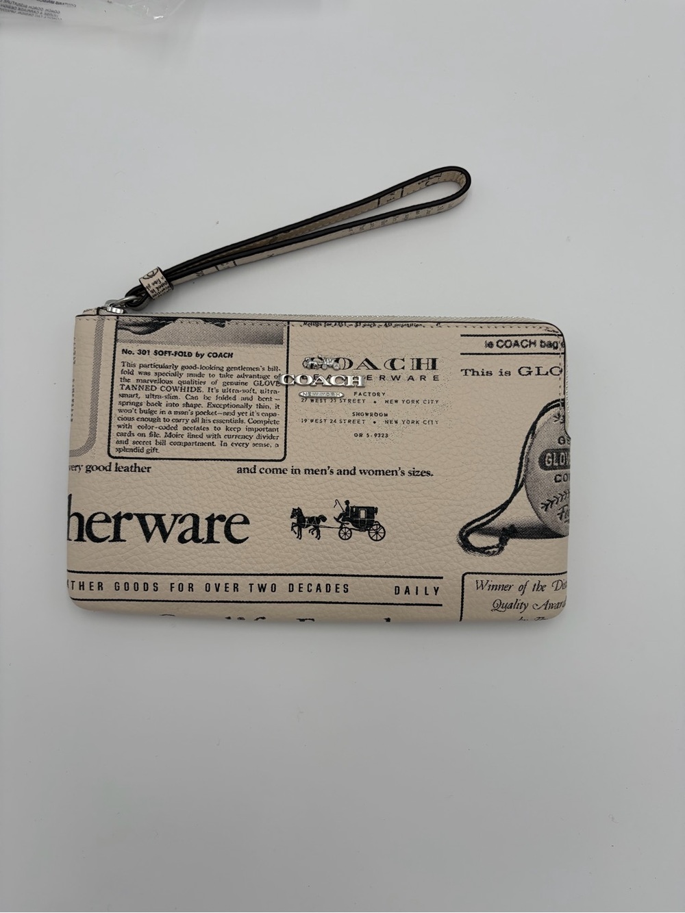 Coach Chalk Multi Newspaper Print Large Corner Zip Wristlet NWT